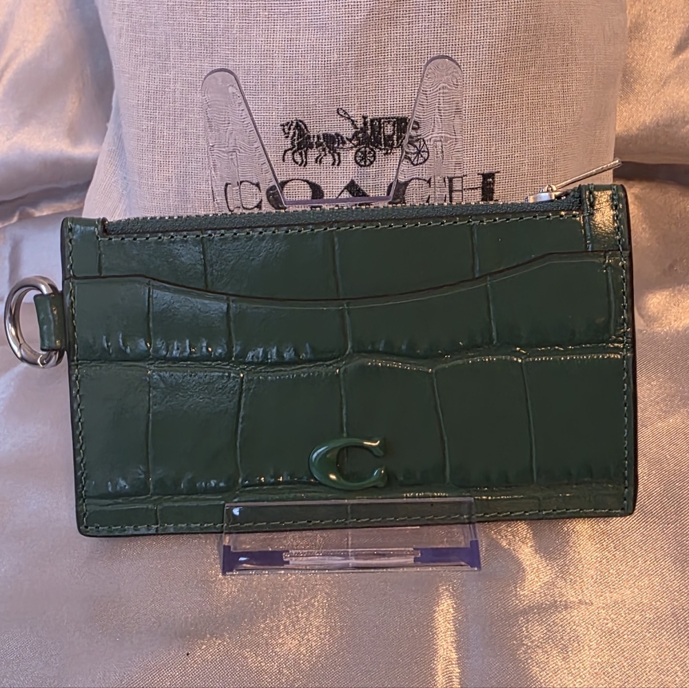 Coach Green Croc Embossed Leather Zip Card Case Wallet Key Ring